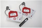 Wymienny zestaw LIFEPAK CR Plus doładowywania baterii CHARGE-PAK + 2 pary elektrod QUIK-PAK Wymienny zestaw LIFEPAK CR Plus doładowywania baterii CHARGE-PAK + 2 pary elektrod QUIK-PAK