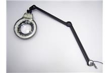 Lampa z lupą LUXO KFM-T5 3D