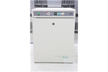 Inkubator CO2 z linia funkcyjną HERAEUS BB16