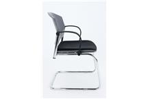praiston-krzeslo-na-plozie-dauphin-eddy-04110-087 (4).JPG