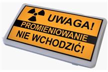 Lampa ostrzegawcza: UWAGA! PROMIENIOWANIE NIE WCHODZIĆ!