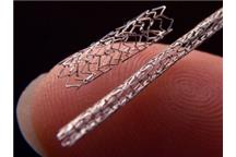 Stent to mała sprężynka umieszczana wewnątrz naczynia krwionośnego Stent to mała sprężynka umieszczana wewnątrz naczynia krwionośnego