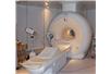 Szum pojawia się na każdym obrazie MRI